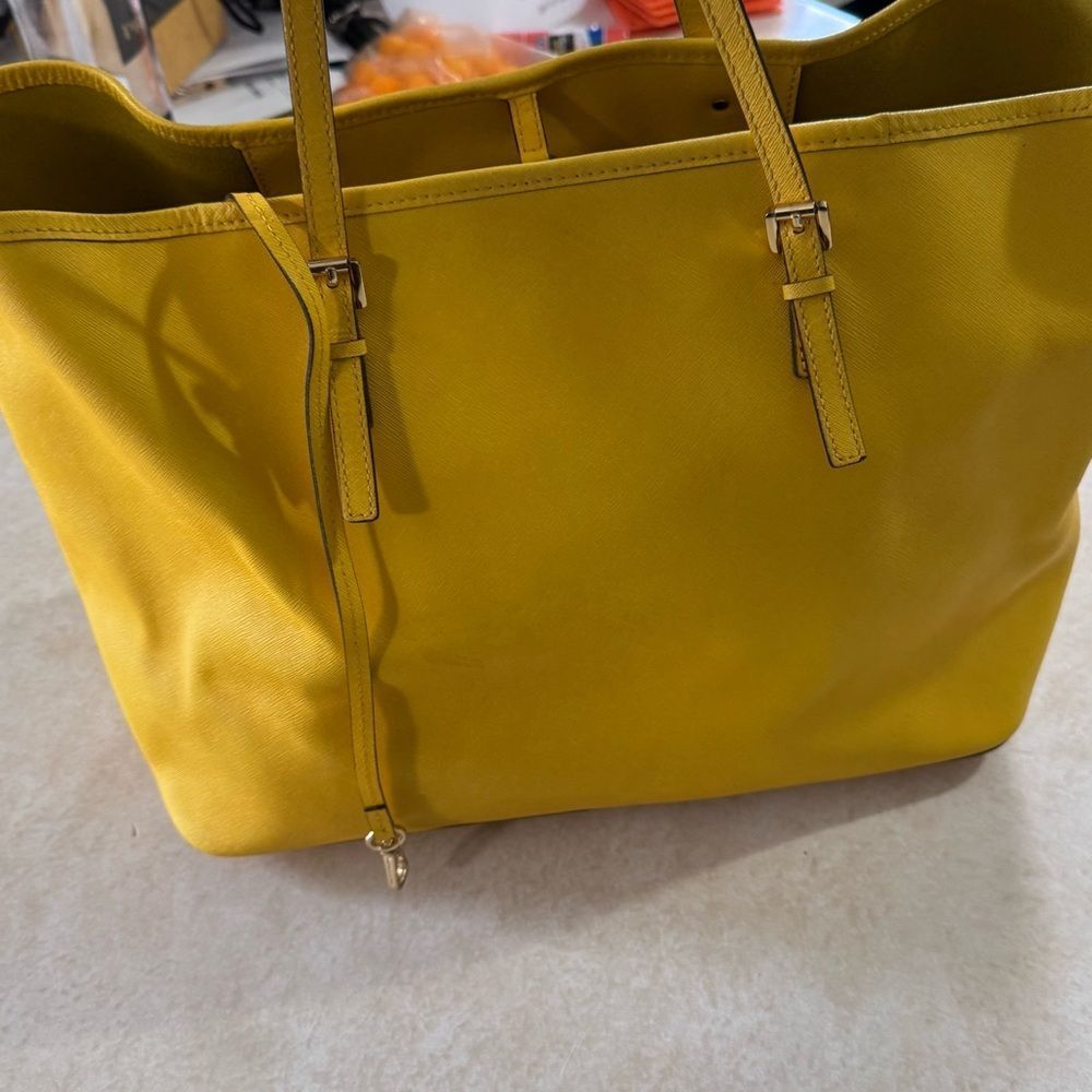 Michael Kors Yellow Tote Bag purse - Picture 4 of 9